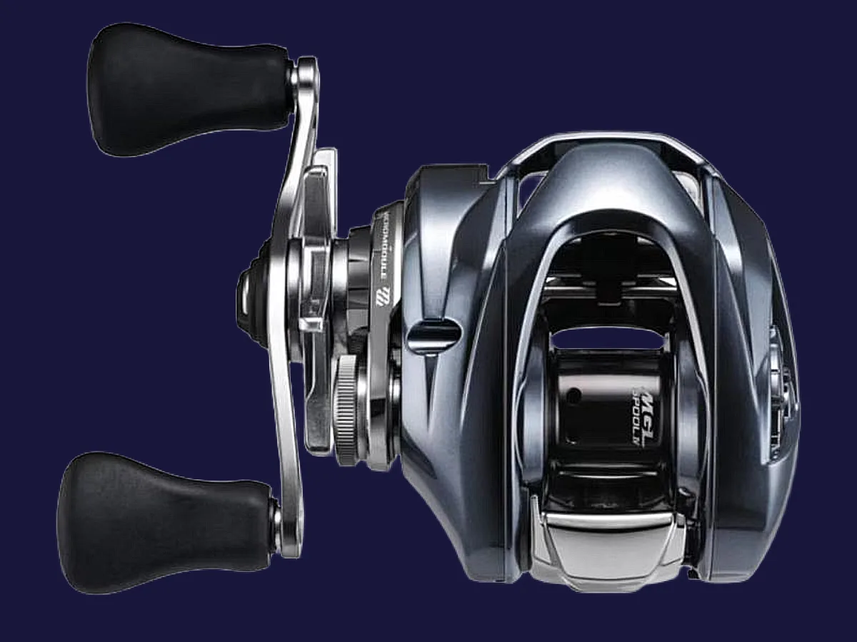 Moulinet casting Shimano Aldebaran DC 30HG droitier, ratio 7.8:1 – modèle polyvalent pour pêche fine